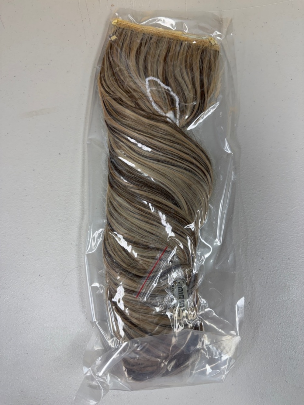 Sarla Invisible Wire Blended Blonde Clip-In Hair Extension - Multi-Tone Blonde